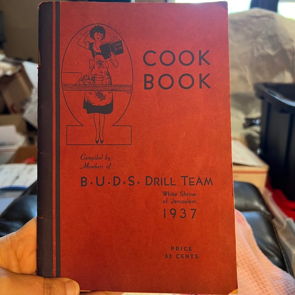 White Shrine of Jerusalem 1937 BUDS Drill Team Cookbook Red Vintage Milwaukee WI